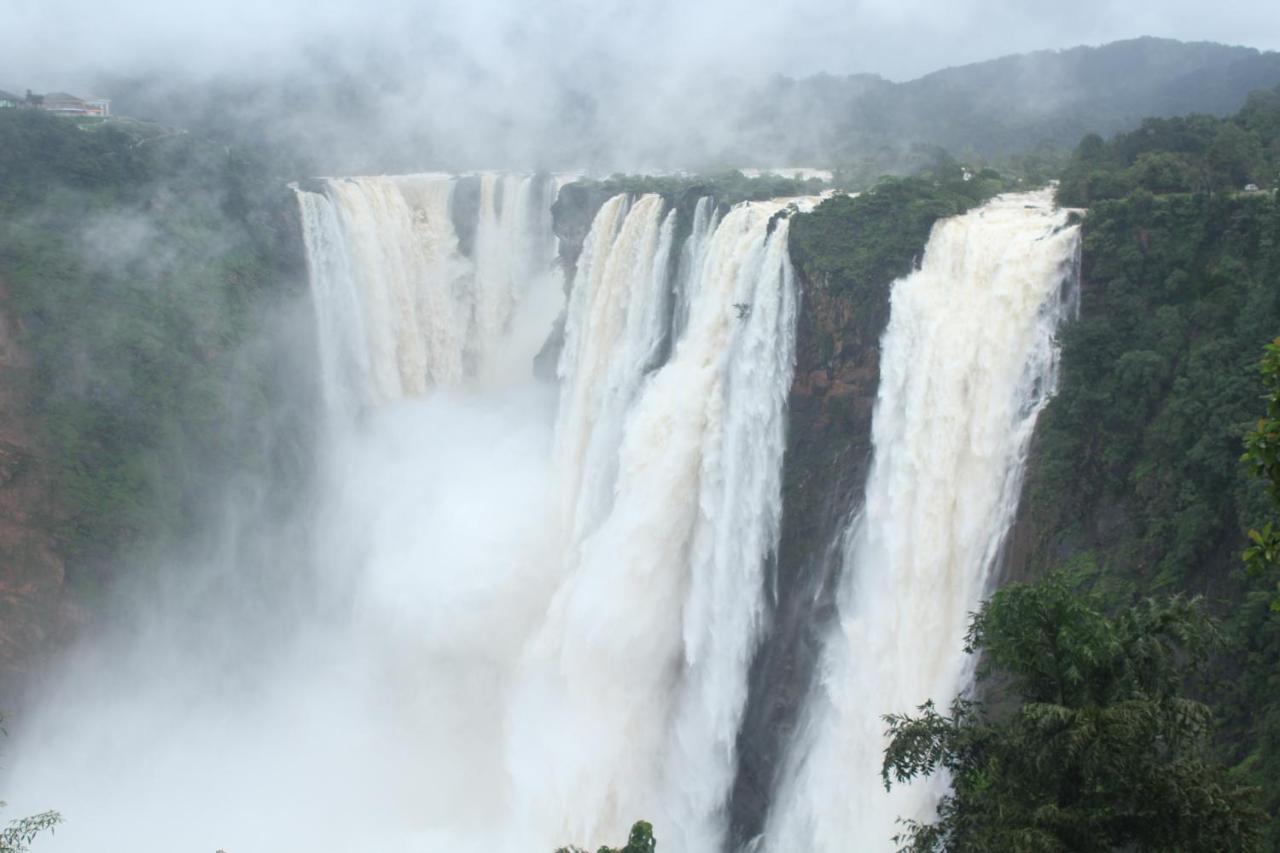 KSTDC Hotel Mayura Gerusoppa, Jogfalls Mavingundi Bagian luar foto